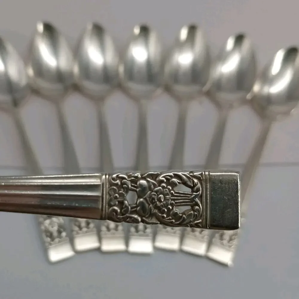 8X Tsp Oneida CORONATION Silverplate Teaspoons Flatware